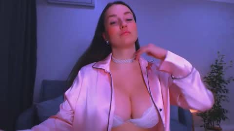 Christina online show from 01/10/26, 02:52