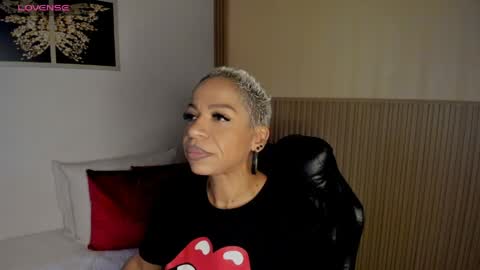 Summer online show from 04/17/26, 11:46