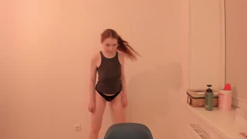 Summer Preston online show from 04/17/26, 01:41