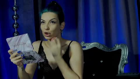 Snapshot of summer_quinn_ chatting on 12/29/24, 06:35 Deea online show from 12/29/24, 06:35