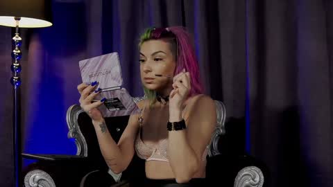 Snapshot of summer_quinn_ chatting on 01/10/25, 06:09 Deea online show from 01/10/25, 06:09