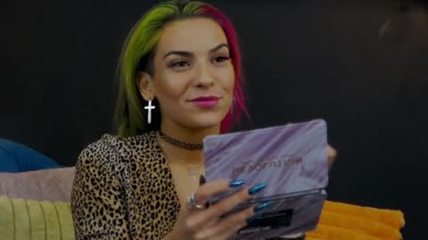 Snapshot of summer_quinn_ chatting on 01/22/25, 06:10 Deea online show from 01/22/25, 06:10