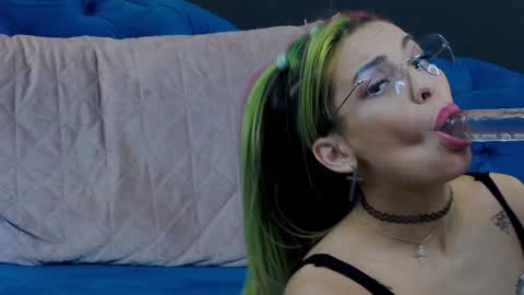 Snapshot of summer_quinn_ chatting on 01/22/25, 09:13 Deea online show from 01/22/25, 09:13