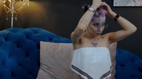 Snapshot of summer_quinn_ chatting on 02/04/25, 09:49 Deea online show from 02/04/25, 09:49