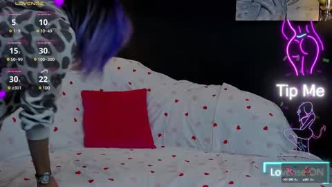 Snapshot of summer_quinn_ chatting on 02/14/25, 02:50 Deea online show from 02/14/25, 02:50