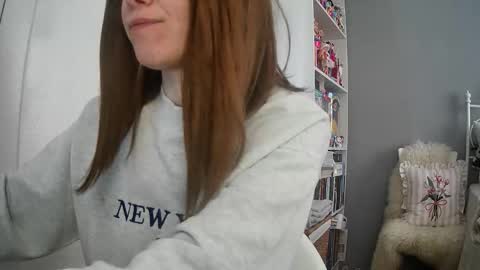 Snapshot of summerbluesky chatting on 04/01/26, 07:53 summerbluesky online show from 04/01/26, 07:53