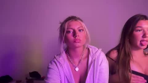 Snapshot of summerclarke2 chatting on 10/02/25, 10:11 summerclarke2 online show from 10/02/25, 10:11