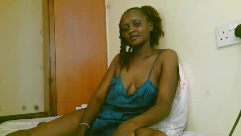 summerdew online show from 03/25/26, 02:34