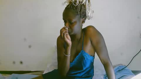 summerdew online show from 04/12/26, 09:14