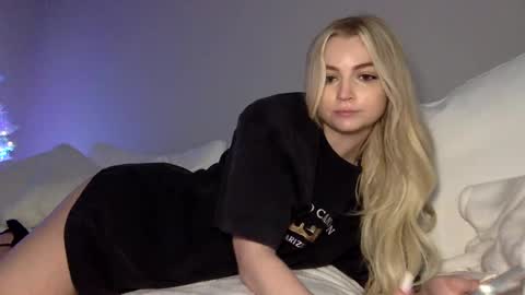 Snapshot of summergracexxx chatting on 01/20/25, 06:42 Summer online show from 01/20/25, 06:42