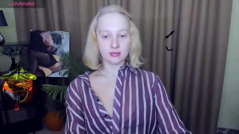 Snapshot of summerjem chatting on 11/02/25, 08:06 summerjem online show from 11/02/25, 08:06