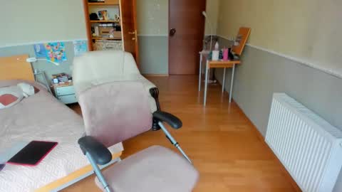 Snapshot of summerliza chatting on 09/22/25, 02:52 summerliza online show from 09/22/25, 02:52