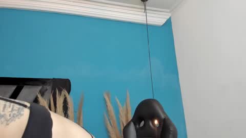 Snapshot of summerprints chatting on 01/11/25, 06:12 Summer online show from 01/11/25, 06:12