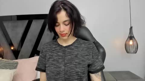 Snapshot of summerprints chatting on 03/06/25, 03:56 Summer online show from 03/06/25, 03:56