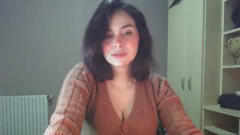 Snapshot of summerprints chatting on 11/03/25, 06:42 Summer online show from 11/03/25, 06:42