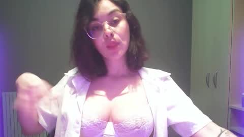 Snapshot of summerprints chatting on 11/04/25, 07:35 Summer online show from 11/04/25, 07:35