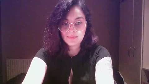 Snapshot of summerprints chatting on 11/18/25, 07:40 Summer online show from 11/18/25, 07:40