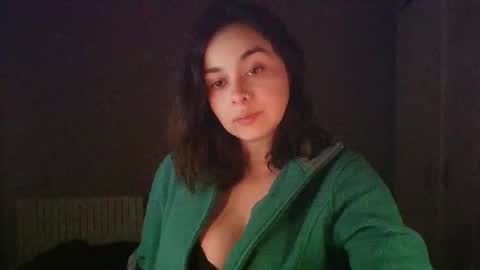 Snapshot of summerprints chatting on 11/24/25, 05:56 Summer online show from 11/24/25, 05:56