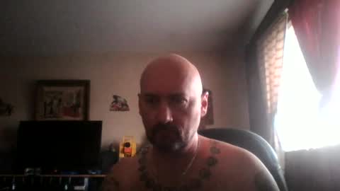Snapshot of summervoyeur78 chatting on 08/04/26, 10:07 Summer Voyeur online show from 08/04/26, 10:07