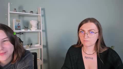 Snapshot of sun_julia chatting on 11/10/25, 03:44 sun_julia online show from 11/10/25, 03:44