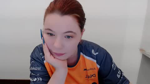 Snapshot of sun_lovely chatting on 09/30/25, 02:55 Alexi online show from 09/30/25, 02:55