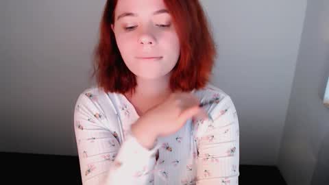 Snapshot of sun_lovely chatting on 10/08/25, 01:09 Alexi online show from 10/08/25, 01:09