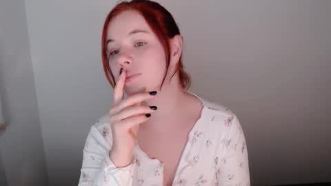 Snapshot of sun_lovely chatting on 10/09/25, 01:14 Alexi online show from 10/09/25, 01:14