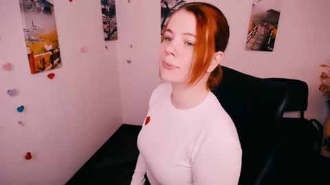 Snapshot of sun_lovely chatting on 11/18/25, 06:01 Alexi online show from 11/18/25, 06:01