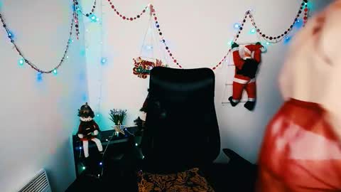 Snapshot of sun_lovely chatting on 12/21/25, 02:57 Alexi online show from 12/21/25, 02:57