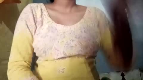 sunali_jain03 online show from 04/09/26, 04:34