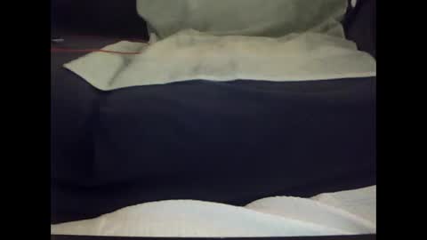 Snapshot of sunboat chatting on 10/04/25, 04:38 Sunboat online show from 10/04/25, 04:38