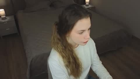 Snapshot of sundayferrigno chatting on 12/14/25, 04:18 Angella online show from 12/14/25, 04:18