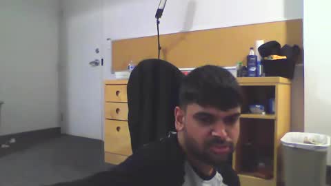 Snapshot of sundoog chatting on 02/13/25, 02:01 Sundoog online show from 02/13/25, 02:01