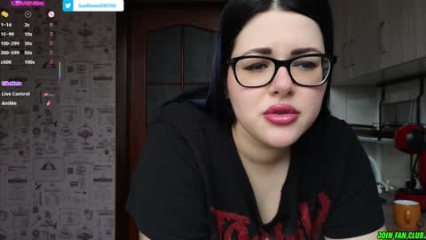 Snapshot of sunflower0907 chatting on 01/29/25, 09:44 Tina. Im topless model online show from 01/29/25, 09:44