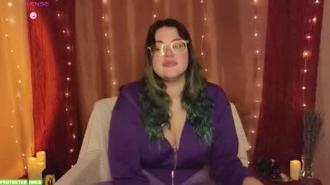 Snapshot of sunflower0907 chatting on 10/01/25, 08:09 Tina. Im topless model online show from 10/01/25, 08:09