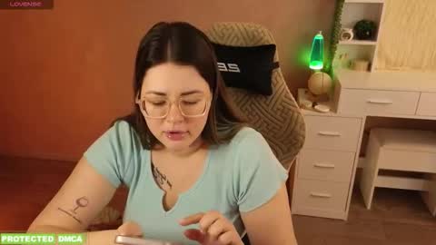 Tina. Im topless model  online show from 03/11/26, 08:42