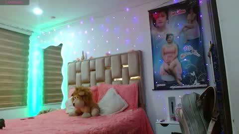 Snapshot of sunflower_dance chatting on 09/08/25, 10:09 Jeraldine online show from 09/08/25, 10:09