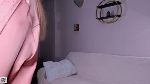 Lily online show from 09/13/25, 01:55