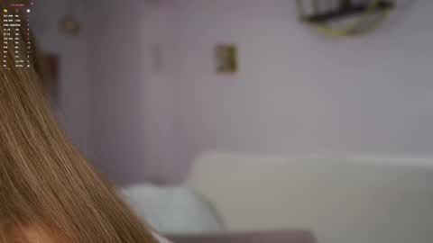 Lily online show from 09/26/25, 02:10