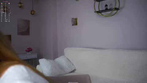 Lily online show from 11/07/25, 02:39