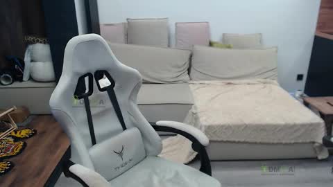 Alice and Sergey online show from 02/16/26, 06:31