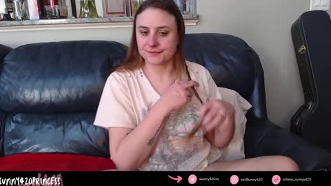 Snapshot of sunny420princess chatting on 02/20/25, 01:30 Sunny420 online show from 02/20/25, 01:30