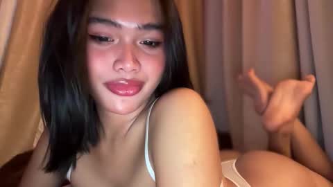 Snapshot of sunny_angelx chatting on 11/25/25, 05:29 ANGEL-DONT FORGET TO THUMBS UP AND FOLLOW online show from 11/25/25, 05:29