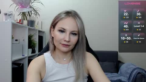 Naomi online show from 03/12/25, 05:57