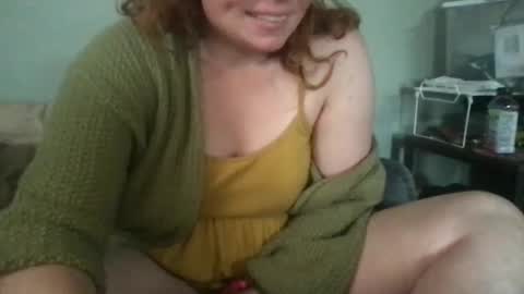 Snapshot of sunny_clementine chatting on 09/28/25, 09:31 Sunny Clementine online show from 09/28/25, 09:31