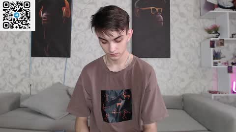 Snapshot of sunny_dan chatting on 01/21/25, 07:26 Dan online show from 01/21/25, 07:26