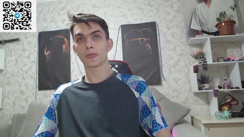 Snapshot of sunny_dan chatting on 02/05/25, 03:55 Dan online show from 02/05/25, 03:55