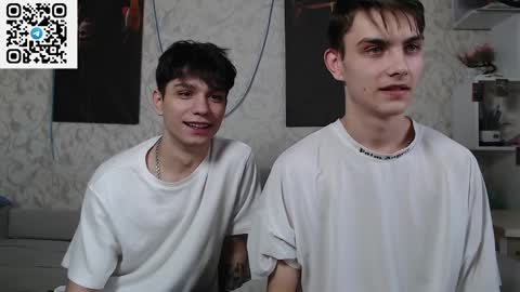 Snapshot of sunny_dan chatting on 02/14/25, 10:49 Dan online show from 02/14/25, 10:49