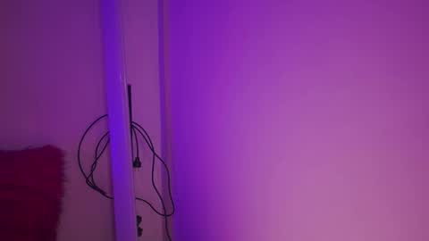 SUNNY online show from 05/12/26, 02:52