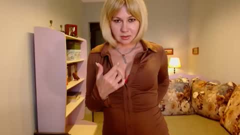 Sunny Katty online show from 05/12/26, 10:12